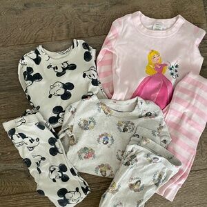 5yr old Disney pajama bundle